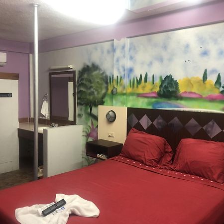 The Bakadeer Inn Belize City Esterno foto